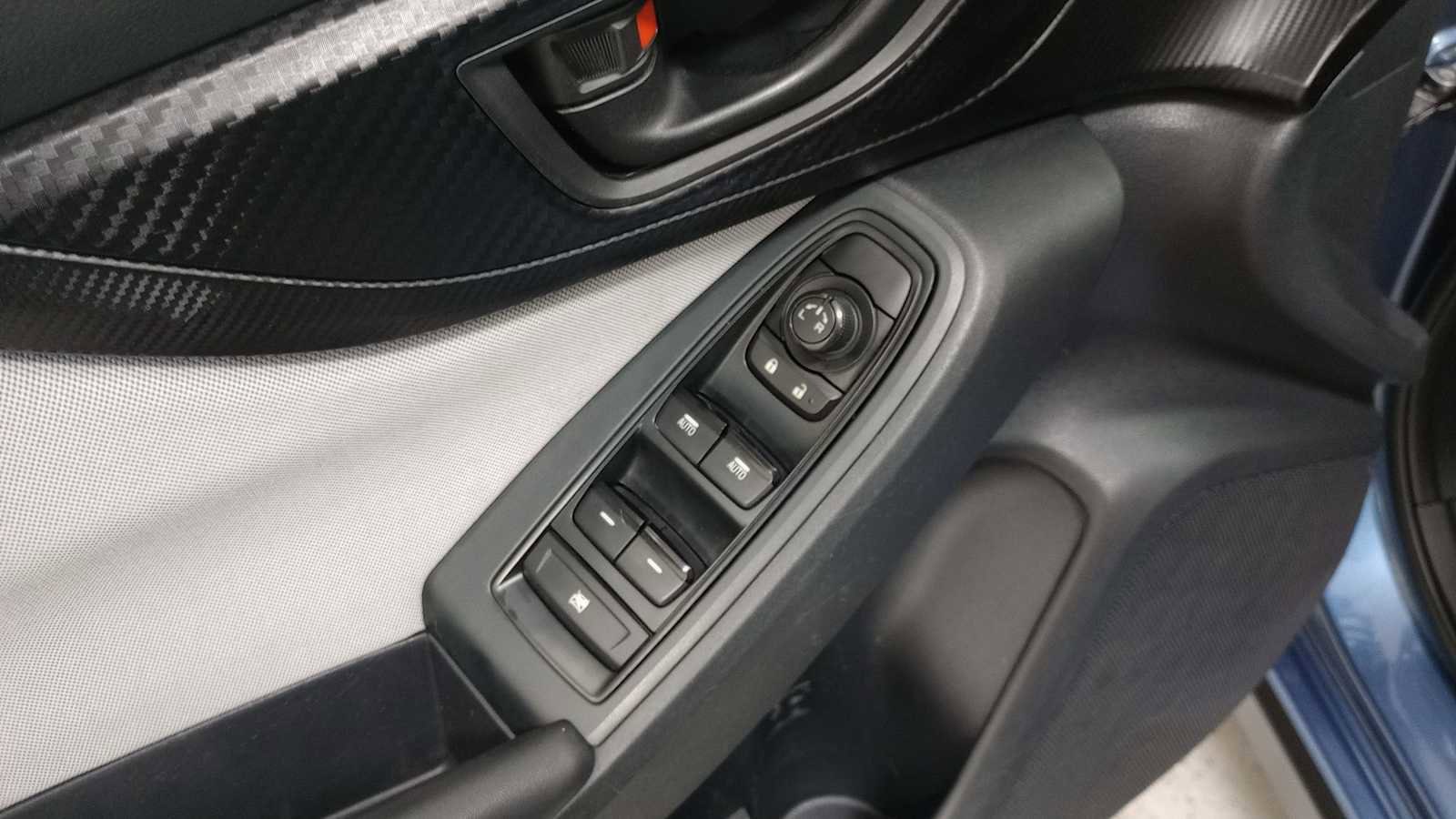 Thumbnail: 2018 Subaru Crosstrek - 15