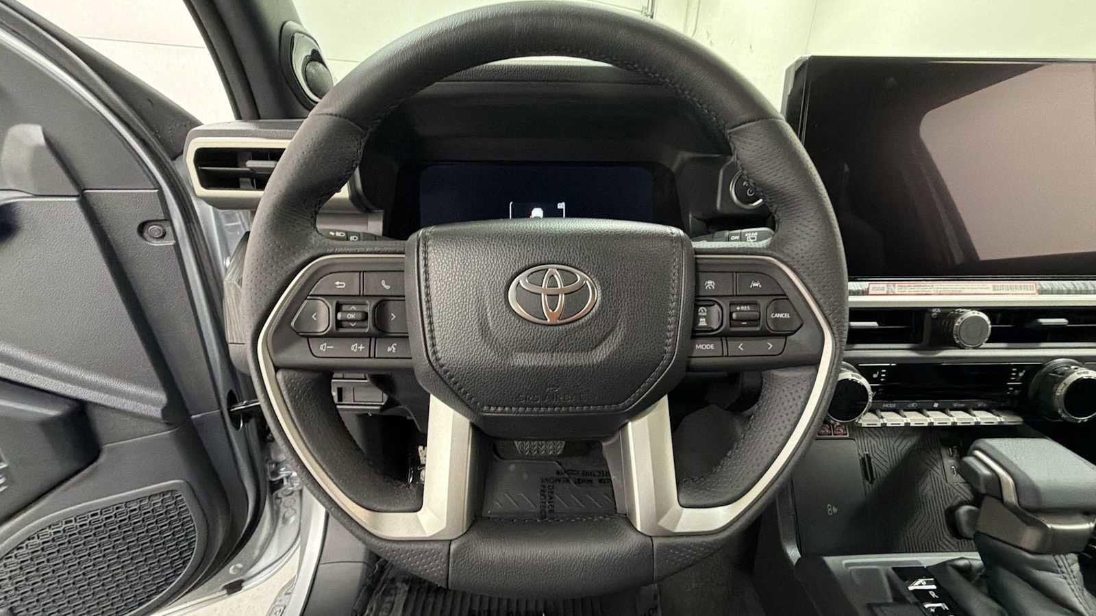 Thumbnail: 2026 Toyota 4Runner - 16