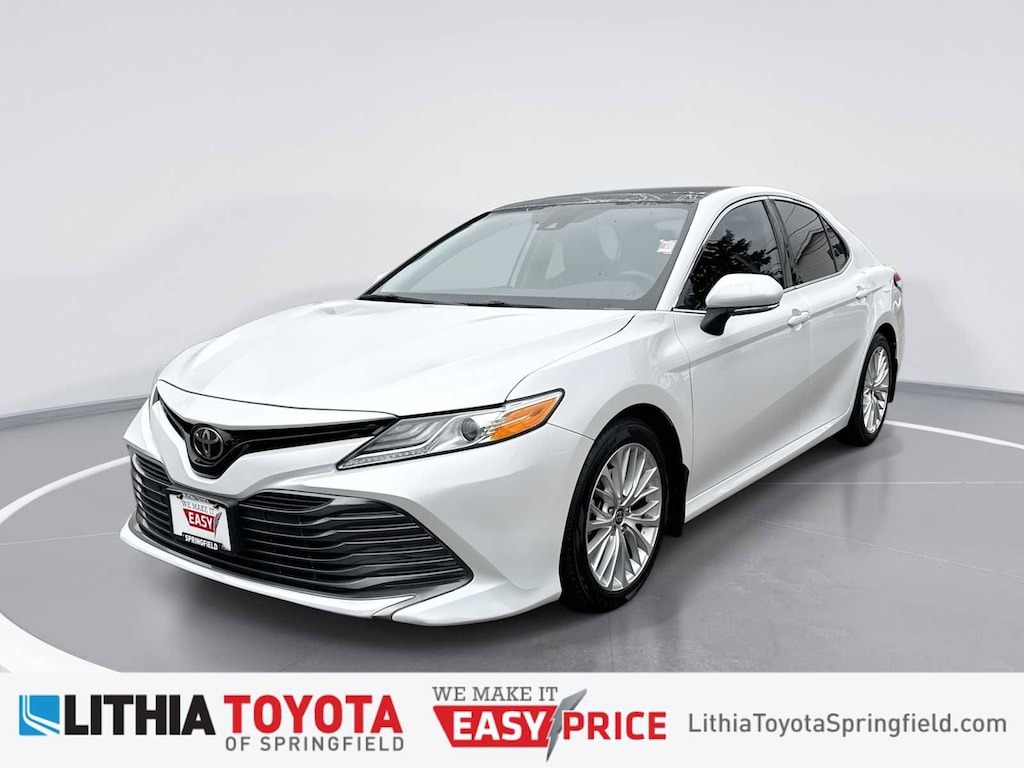 Used 2020 Toyota Camry XLE Sedan