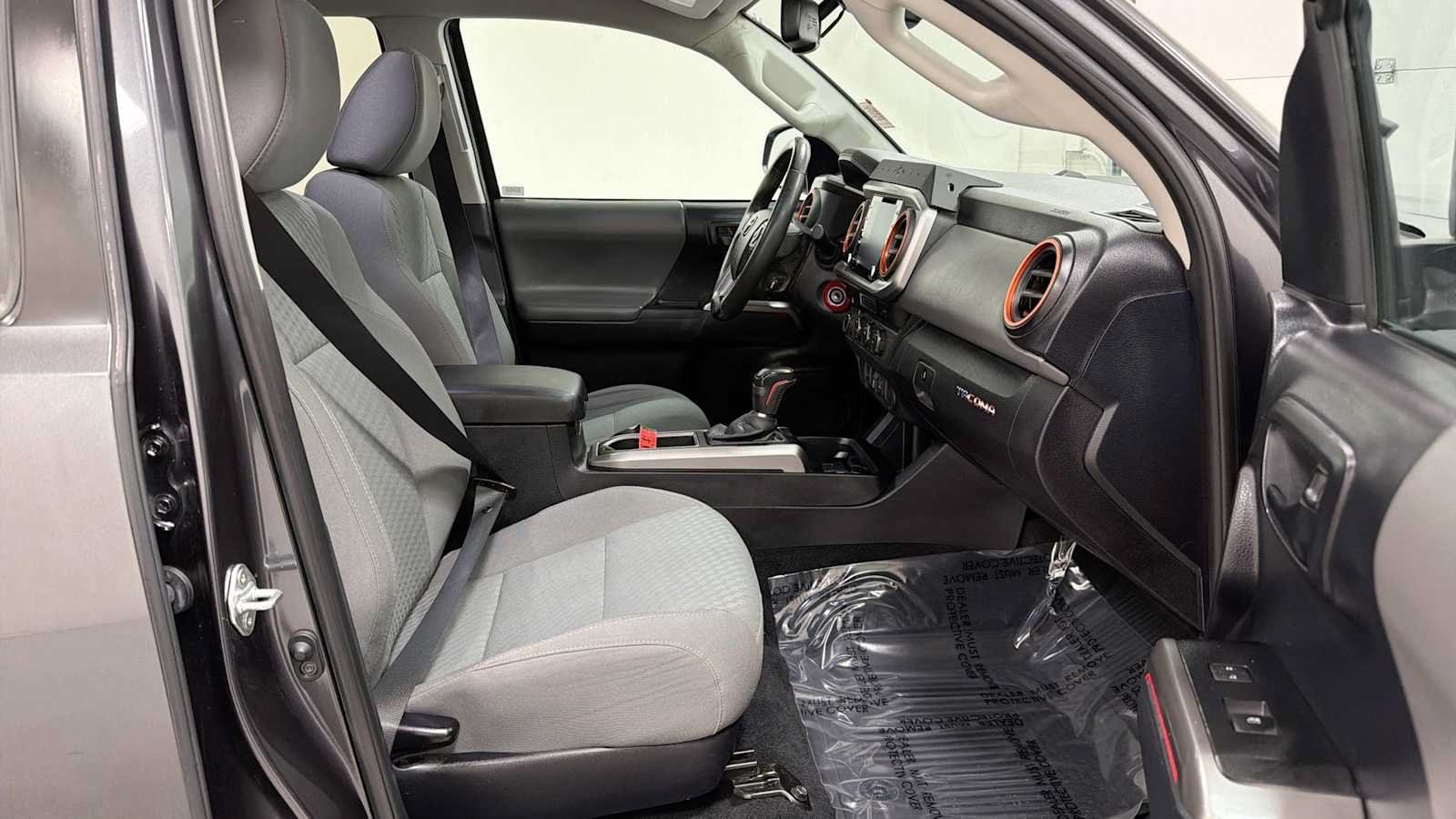 Thumbnail: 2021 Toyota Tacoma - 28