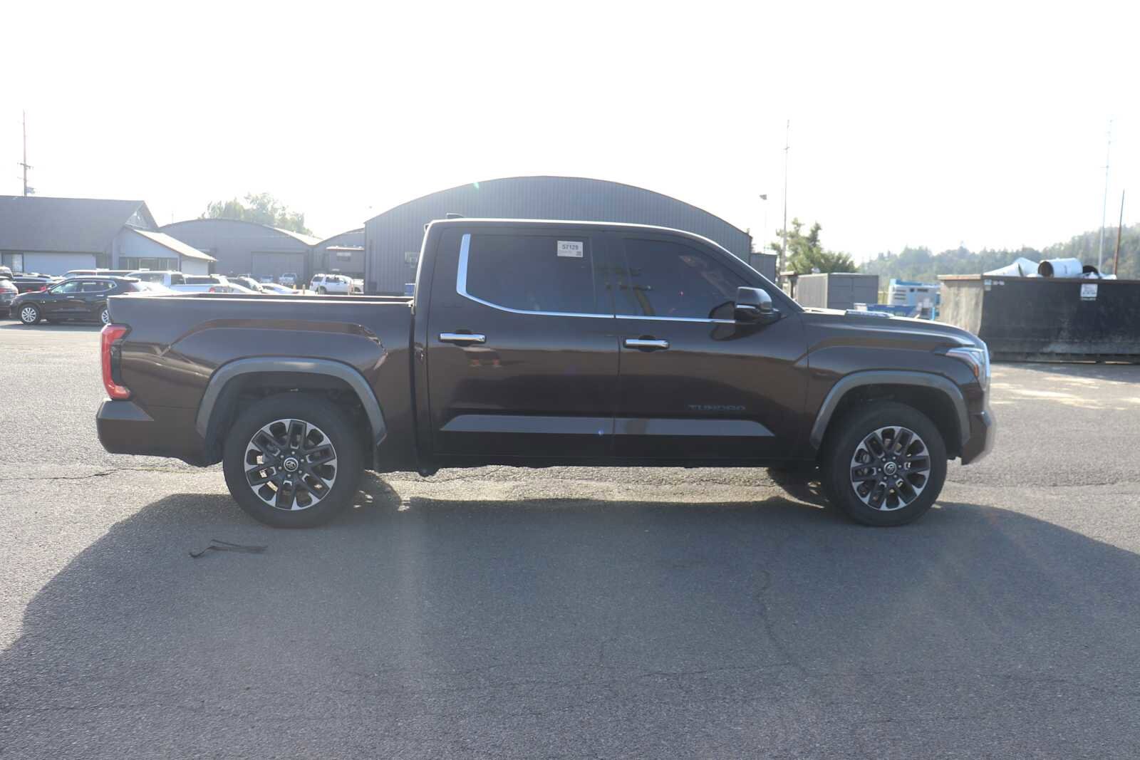 2022 Toyota Tundra Limited photo 4