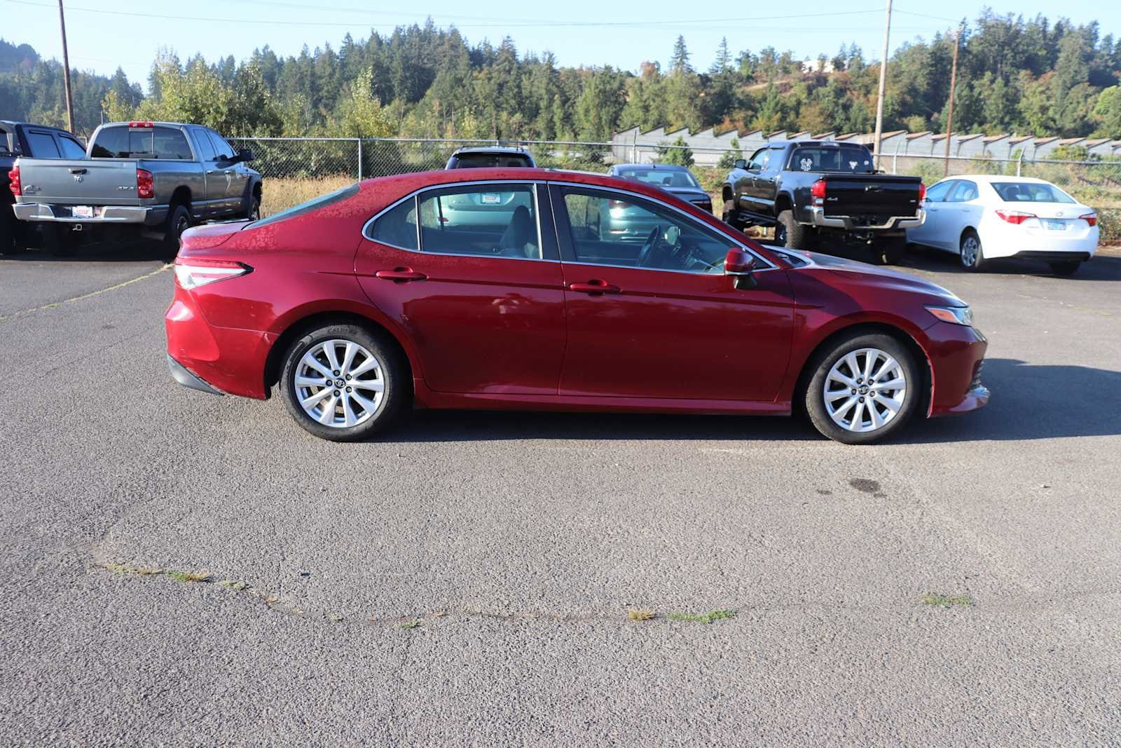 Thumbnail: 2018 Toyota Camry - 4