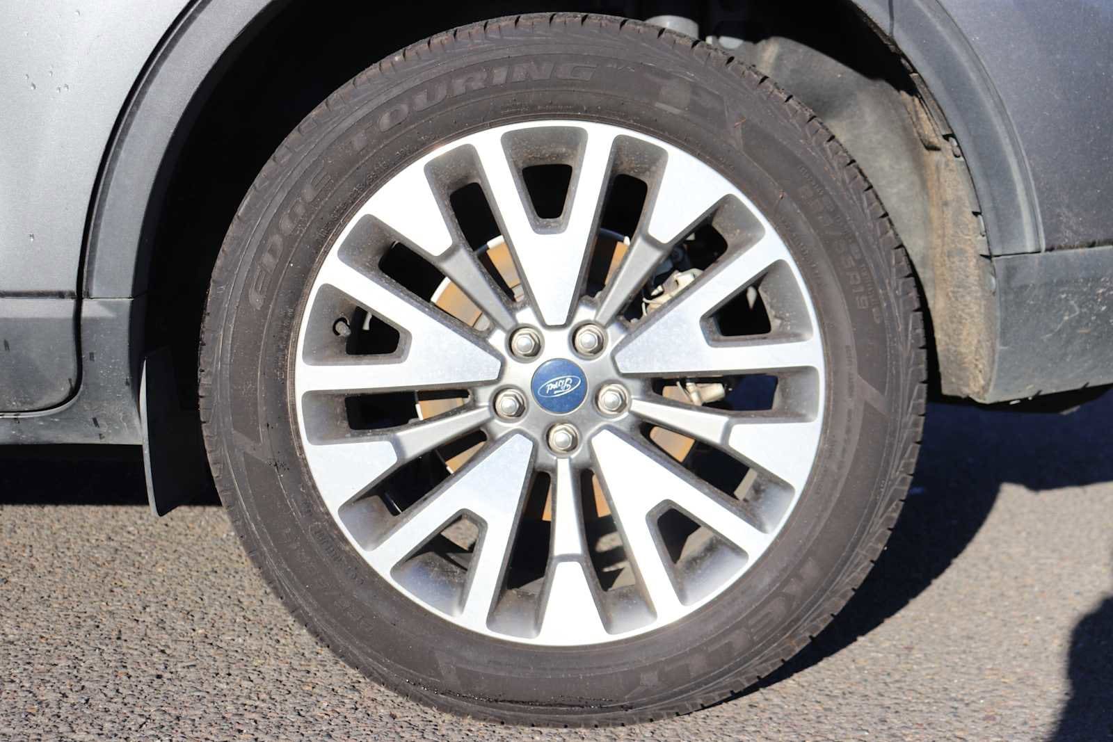 Thumbnail: 2022 Ford Escape - 9