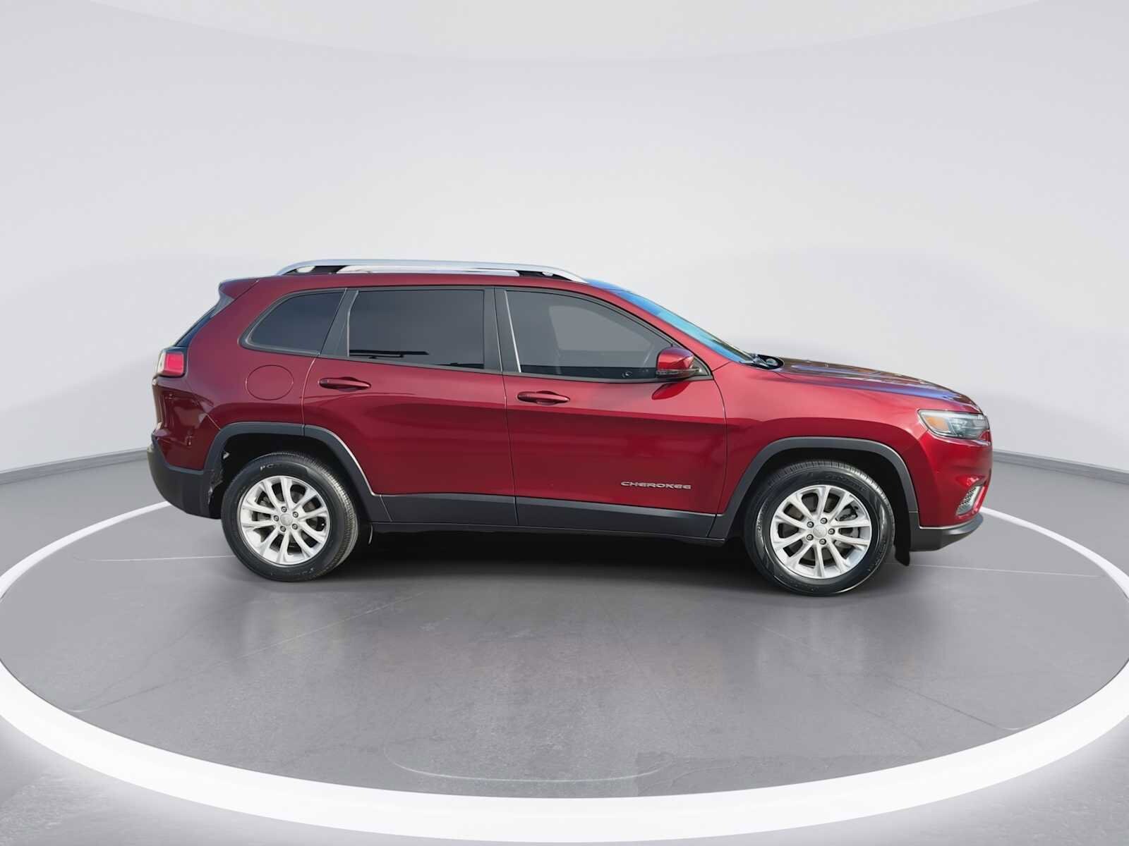 Thumbnail: 2021 Jeep Cherokee - 9
