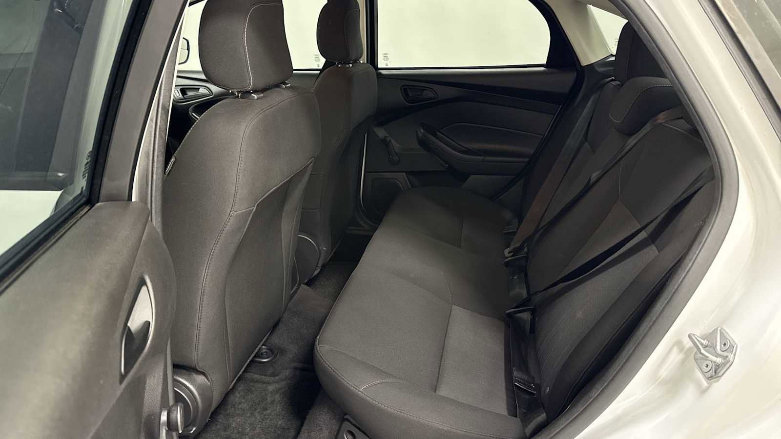 Thumbnail: 2017 Ford Focus - 23