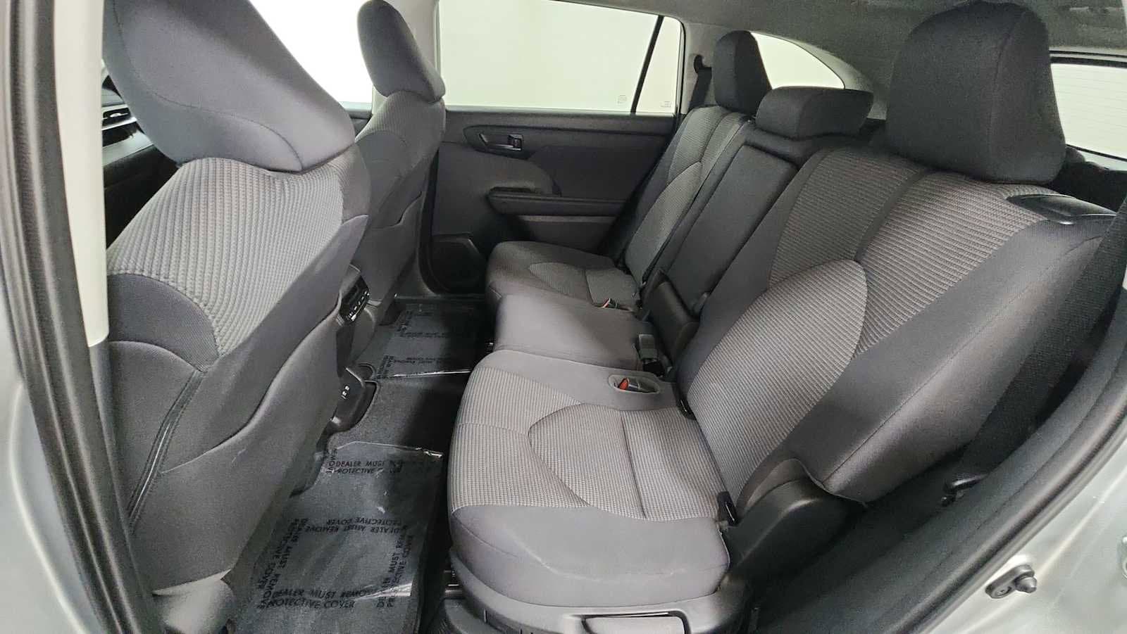 Thumbnail: 2021 Toyota Highlander - 24