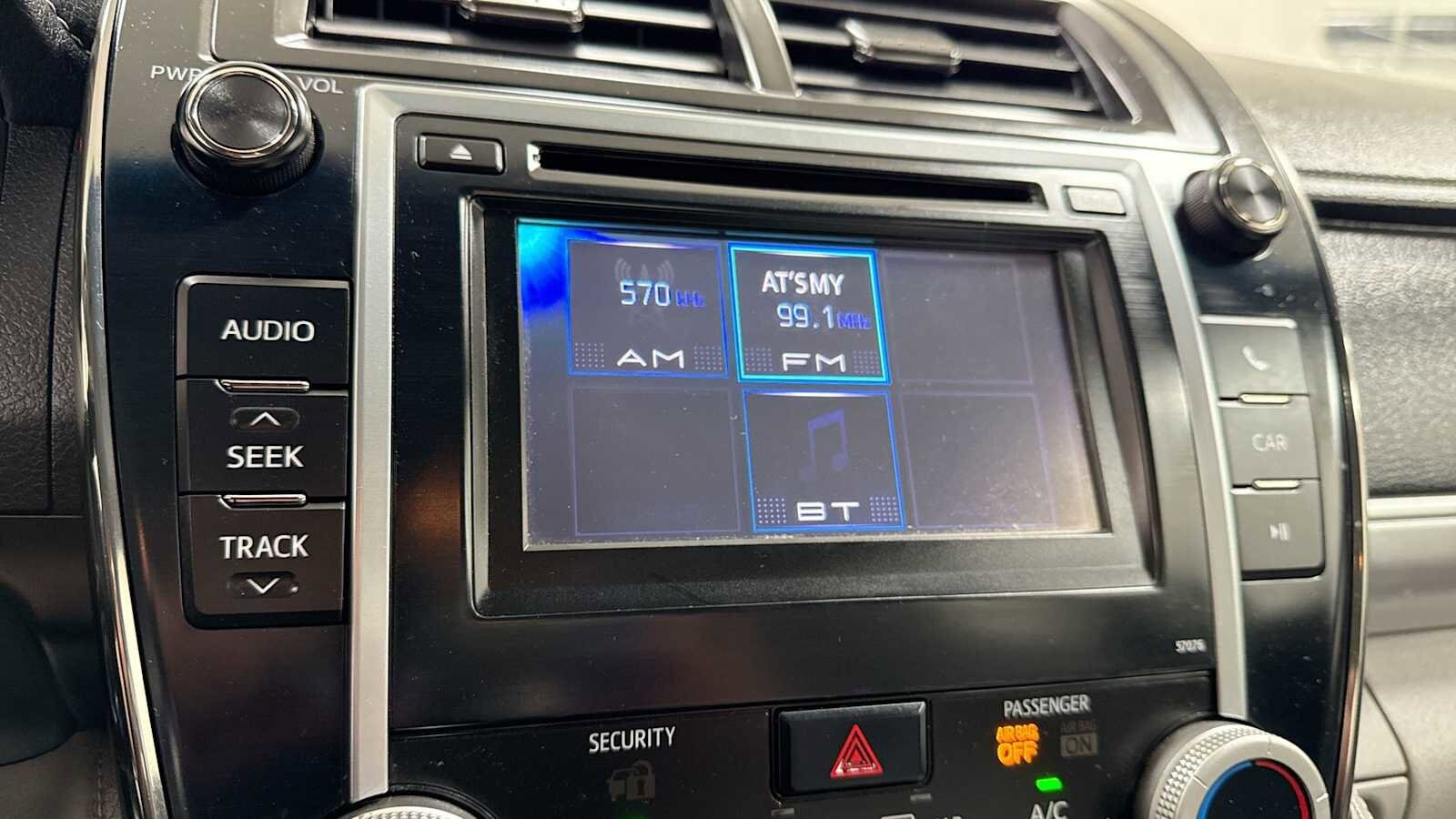 2014 Toyota Camry LE 18