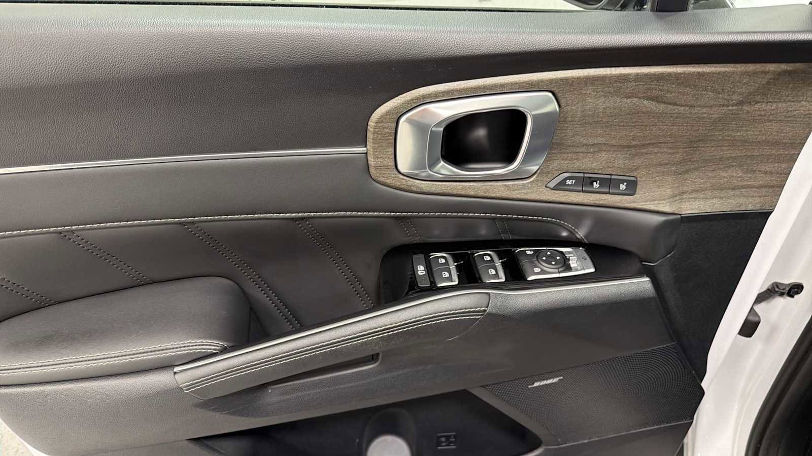 Thumbnail: 2023 Kia Sorento - 15