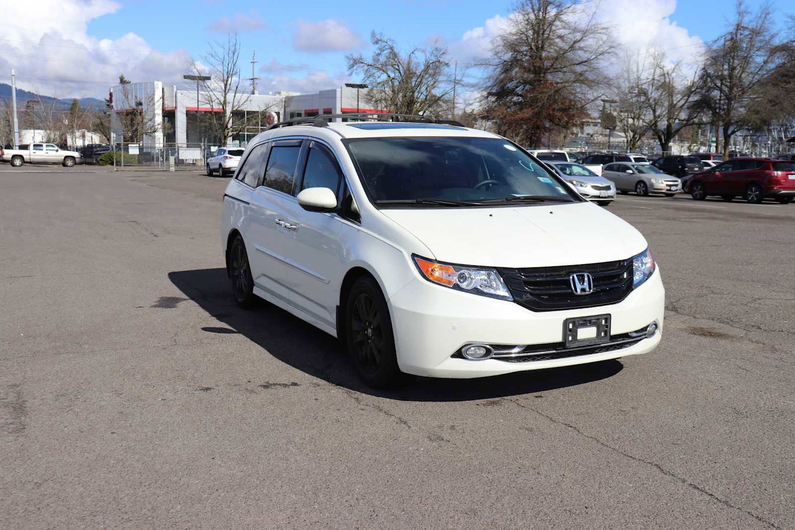 Thumbnail: 2014 Honda Odyssey - 3