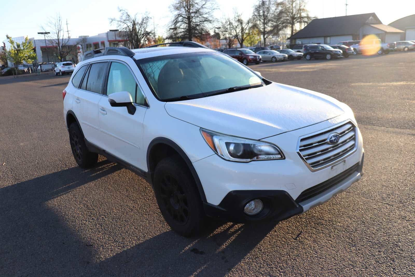 Thumbnail: 2015 Subaru Outback - 3