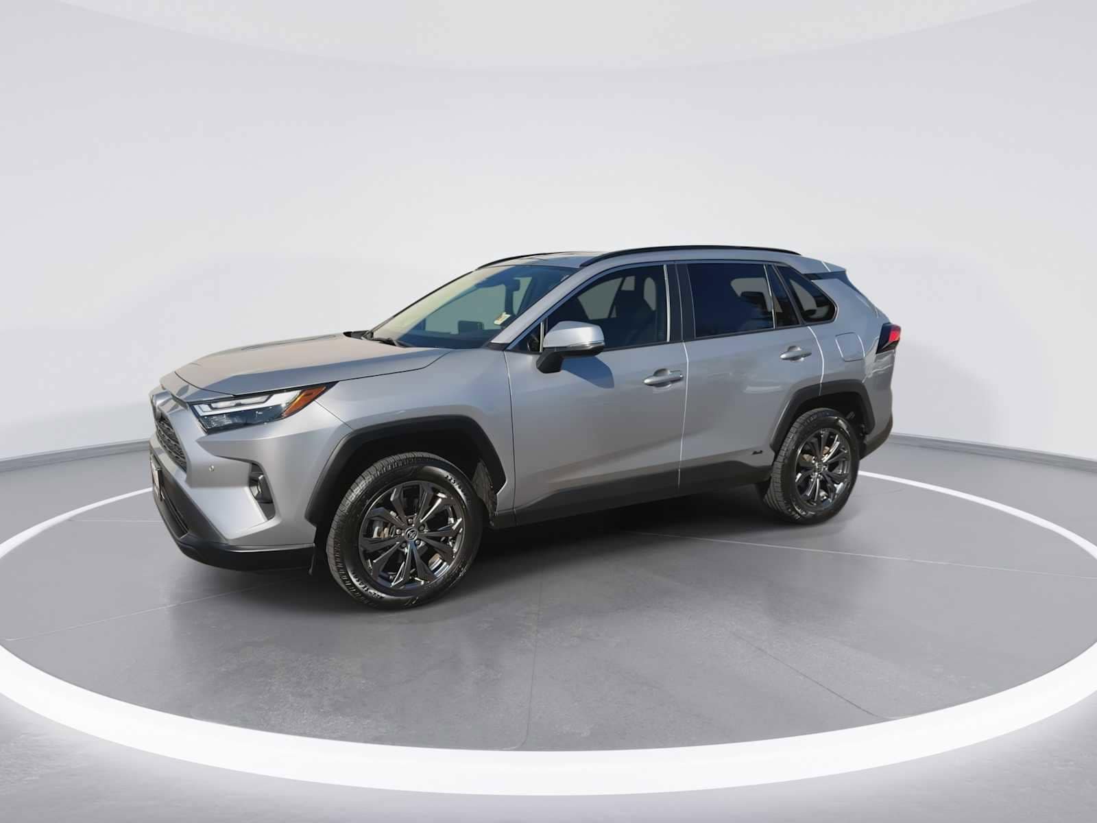 Thumbnail: 2022 Toyota RAV4 - 4