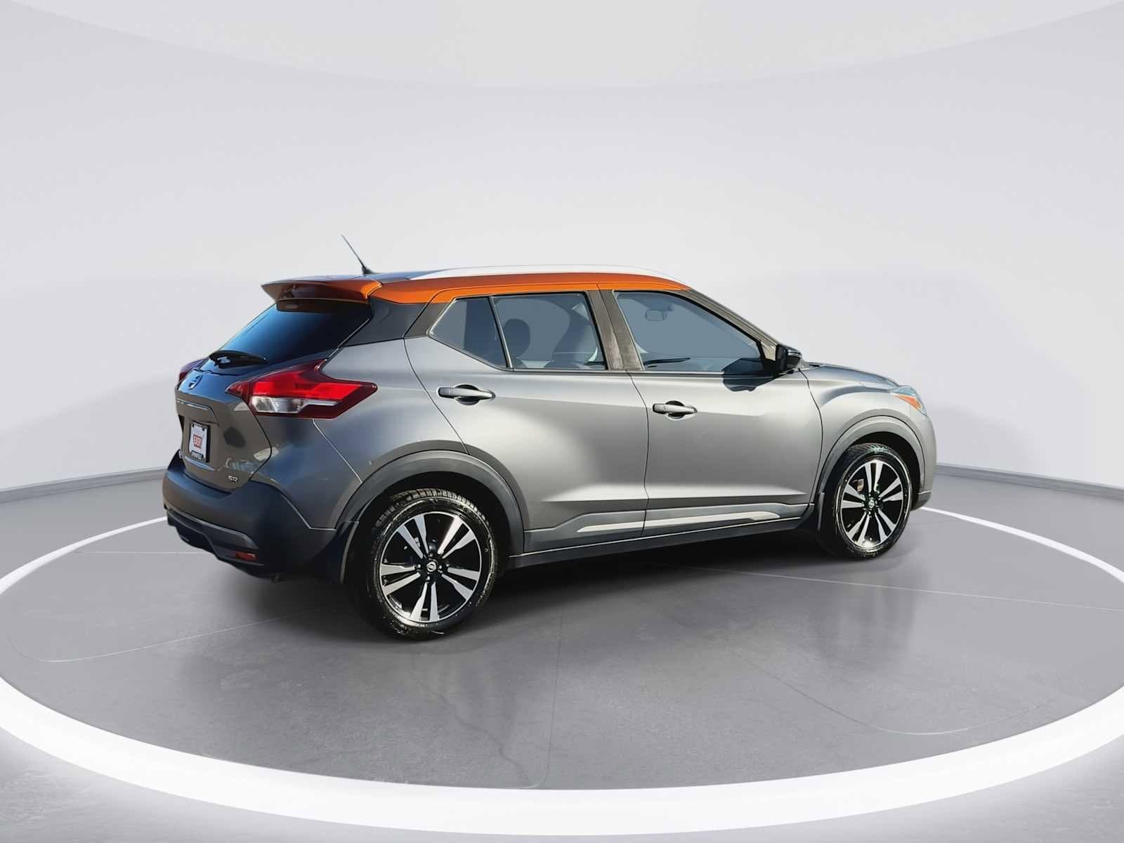 Thumbnail: 2019 Nissan Kicks - 8