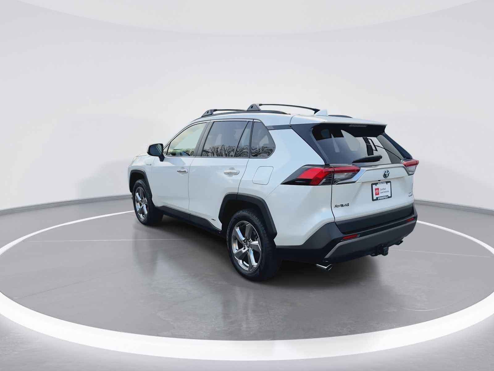 Thumbnail: 2020 Toyota RAV4 - 6