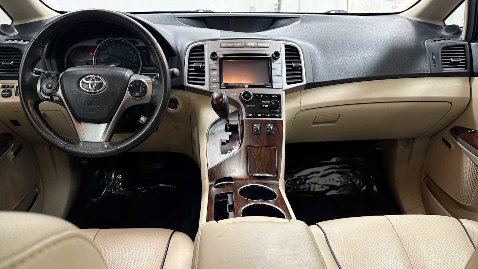 Thumbnail: 2015 Toyota Venza - 27