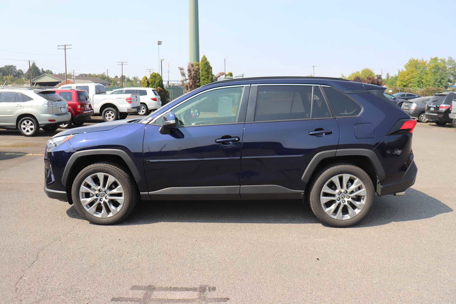 Thumbnail: 2023 Toyota RAV4 - 8