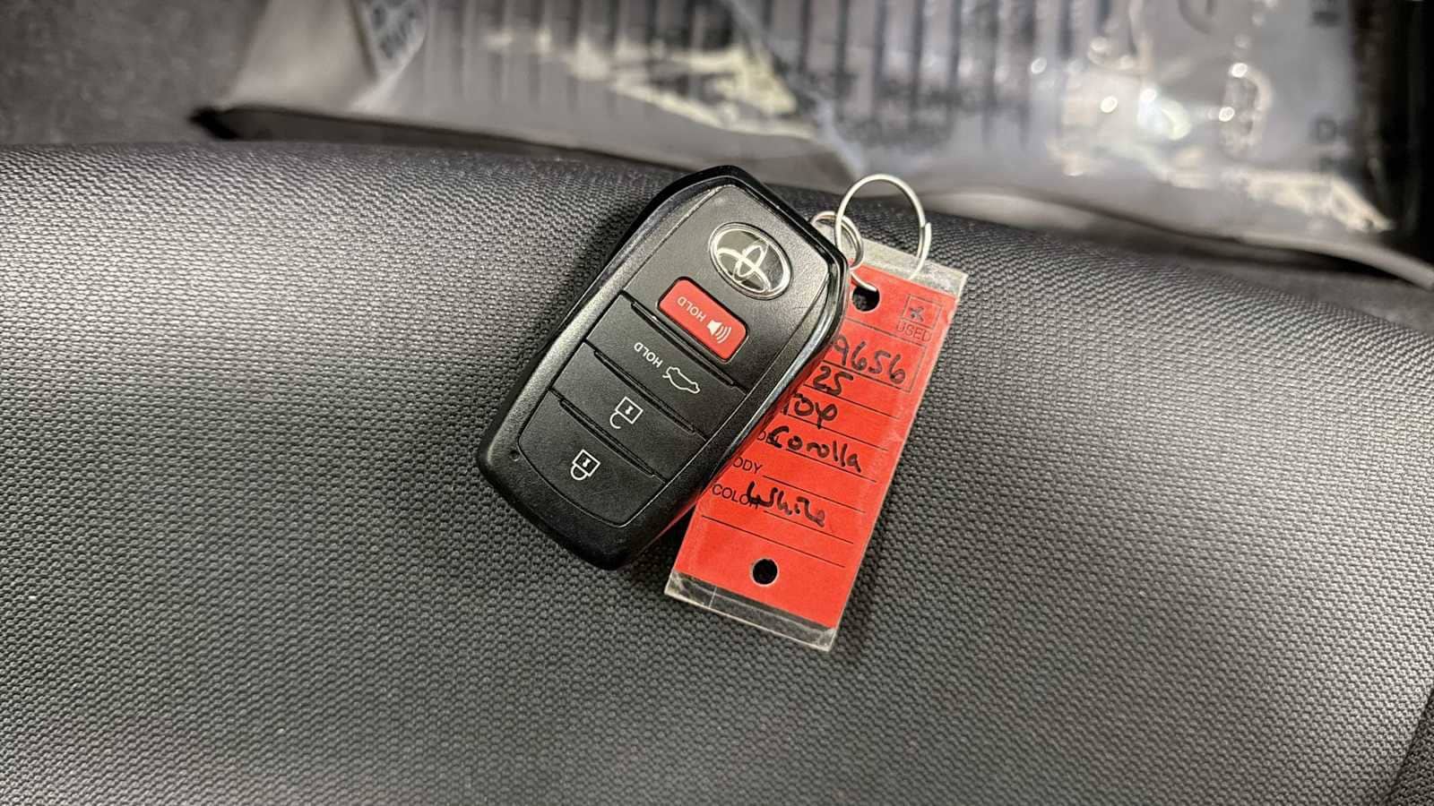 Thumbnail: 2025 Toyota Corolla - 31