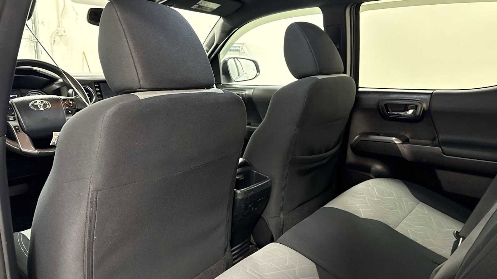 Thumbnail: 2020 Toyota Tacoma - 24