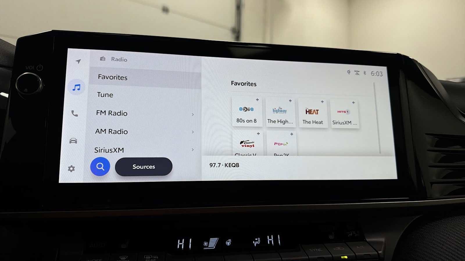Thumbnail: 2025 Toyota Camry - 18