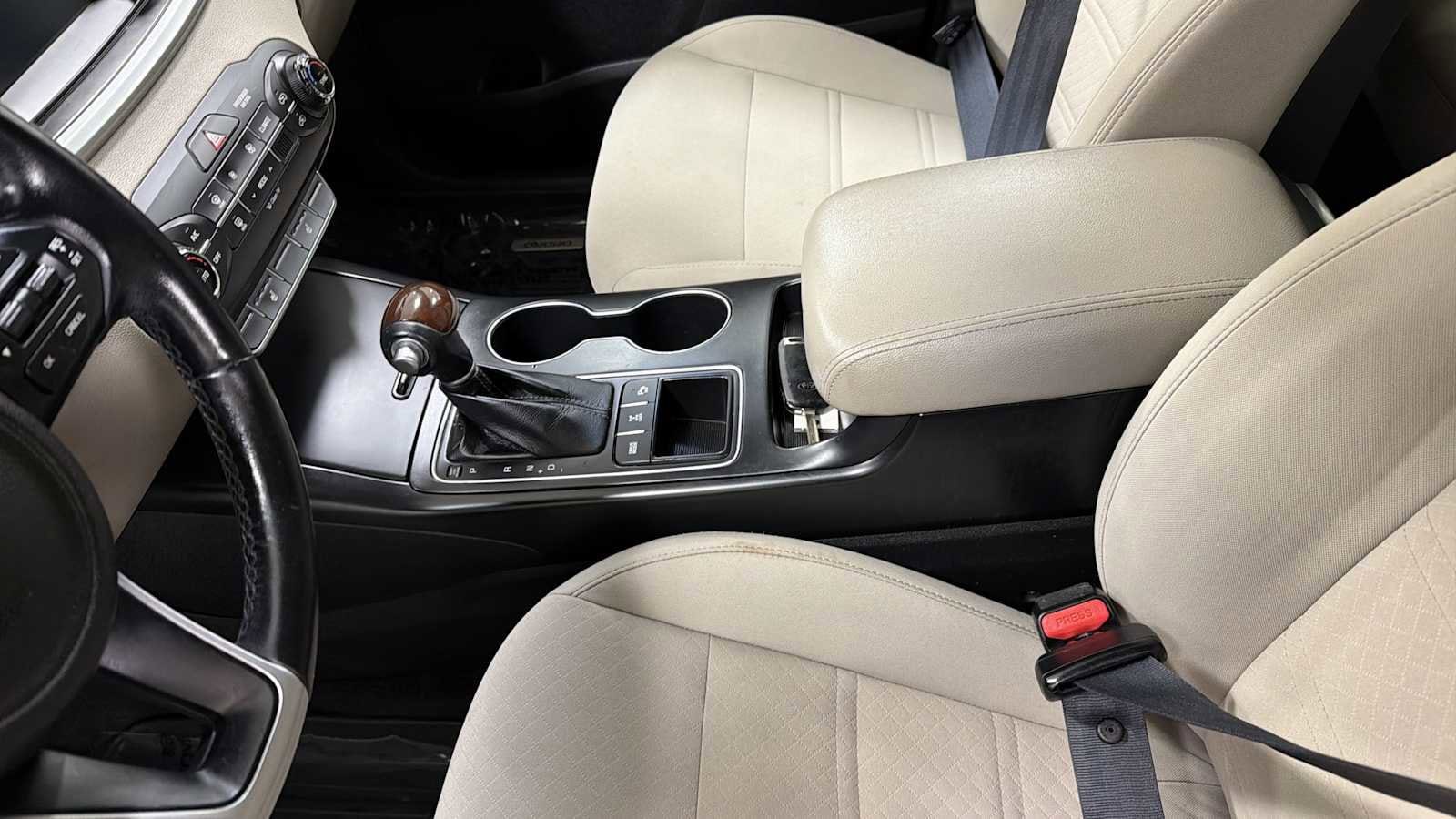 Thumbnail: 2017 Kia Sorento - 22