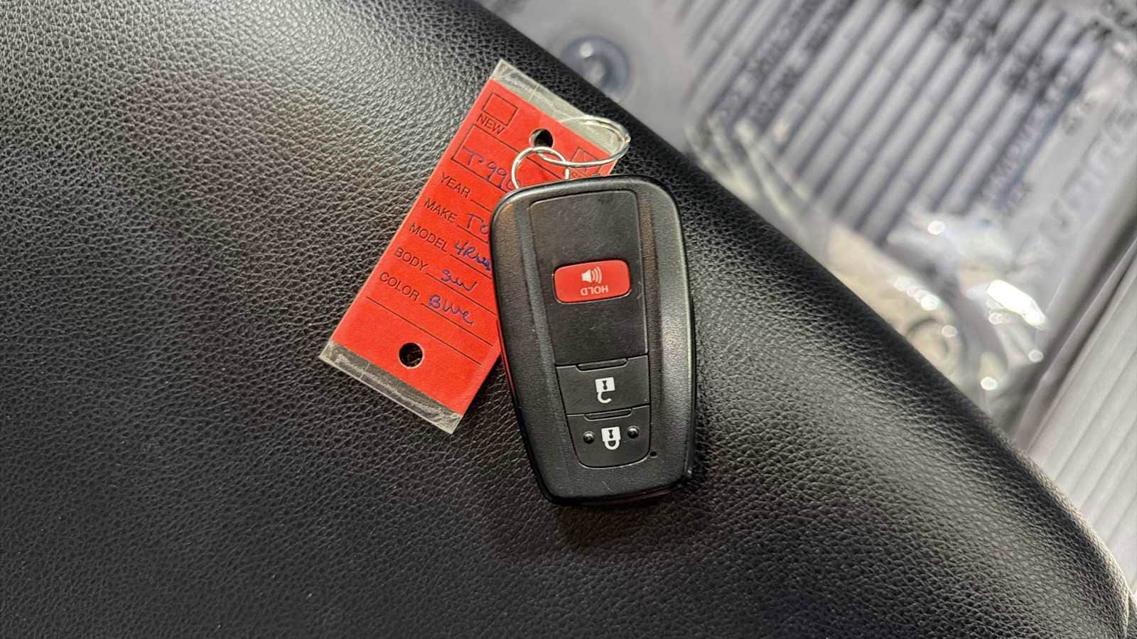 Thumbnail: 2022 Toyota 4Runner - 30