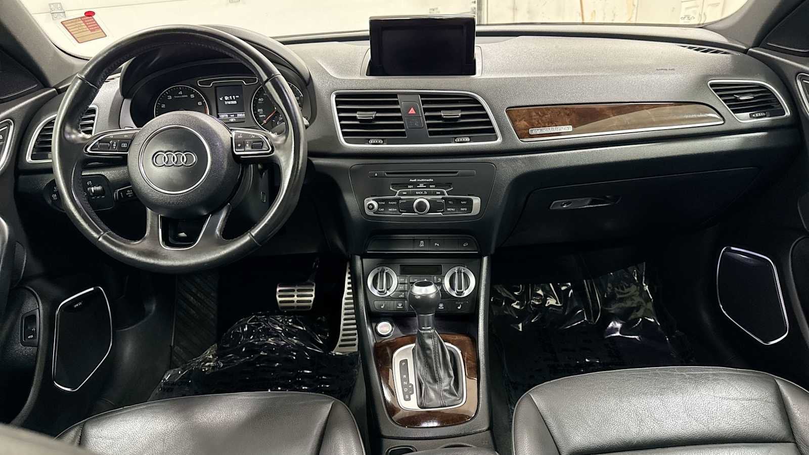 Thumbnail: 2015 Audi Q3 - 27