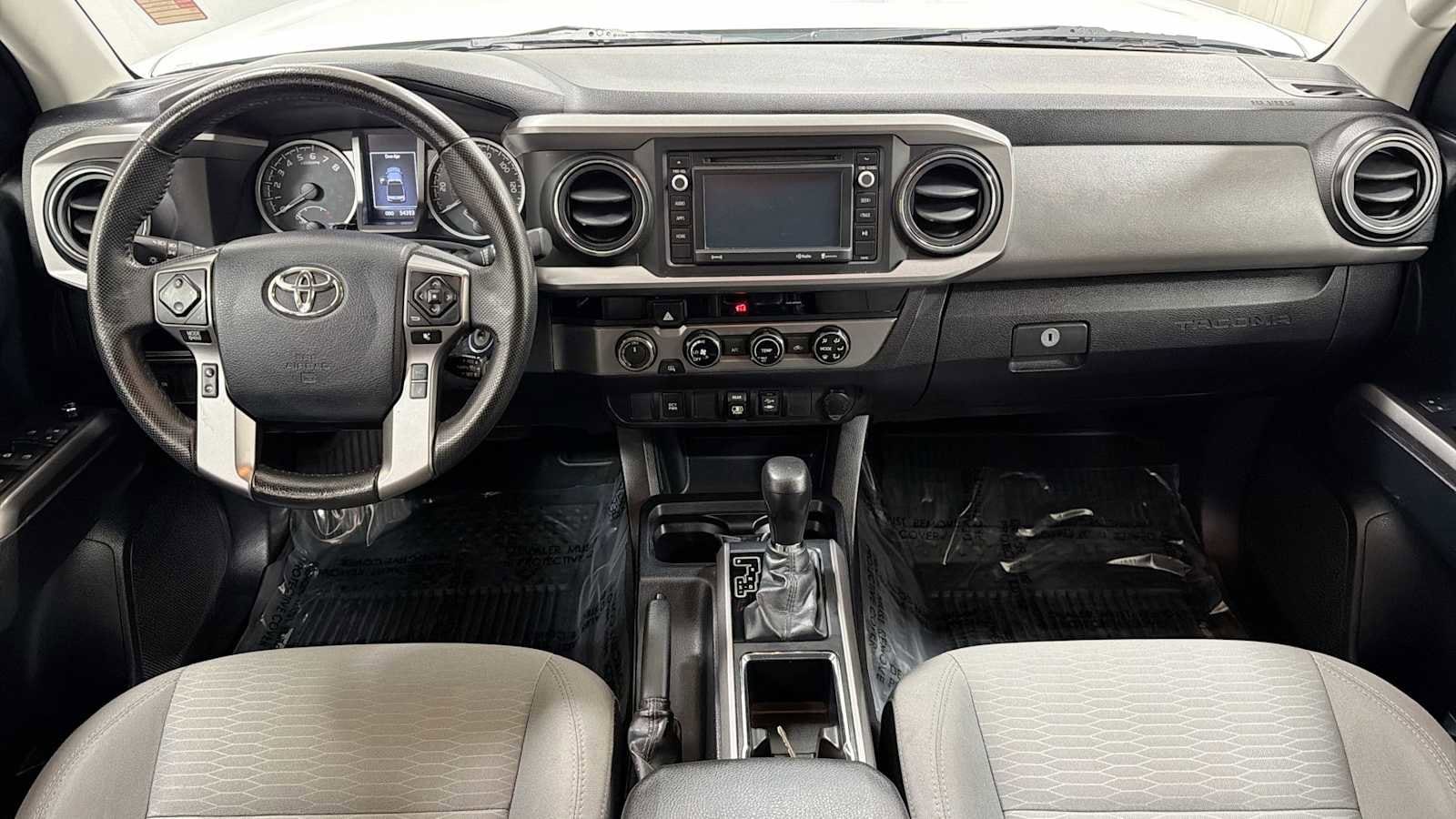 Thumbnail: 2018 Toyota Tacoma - 25