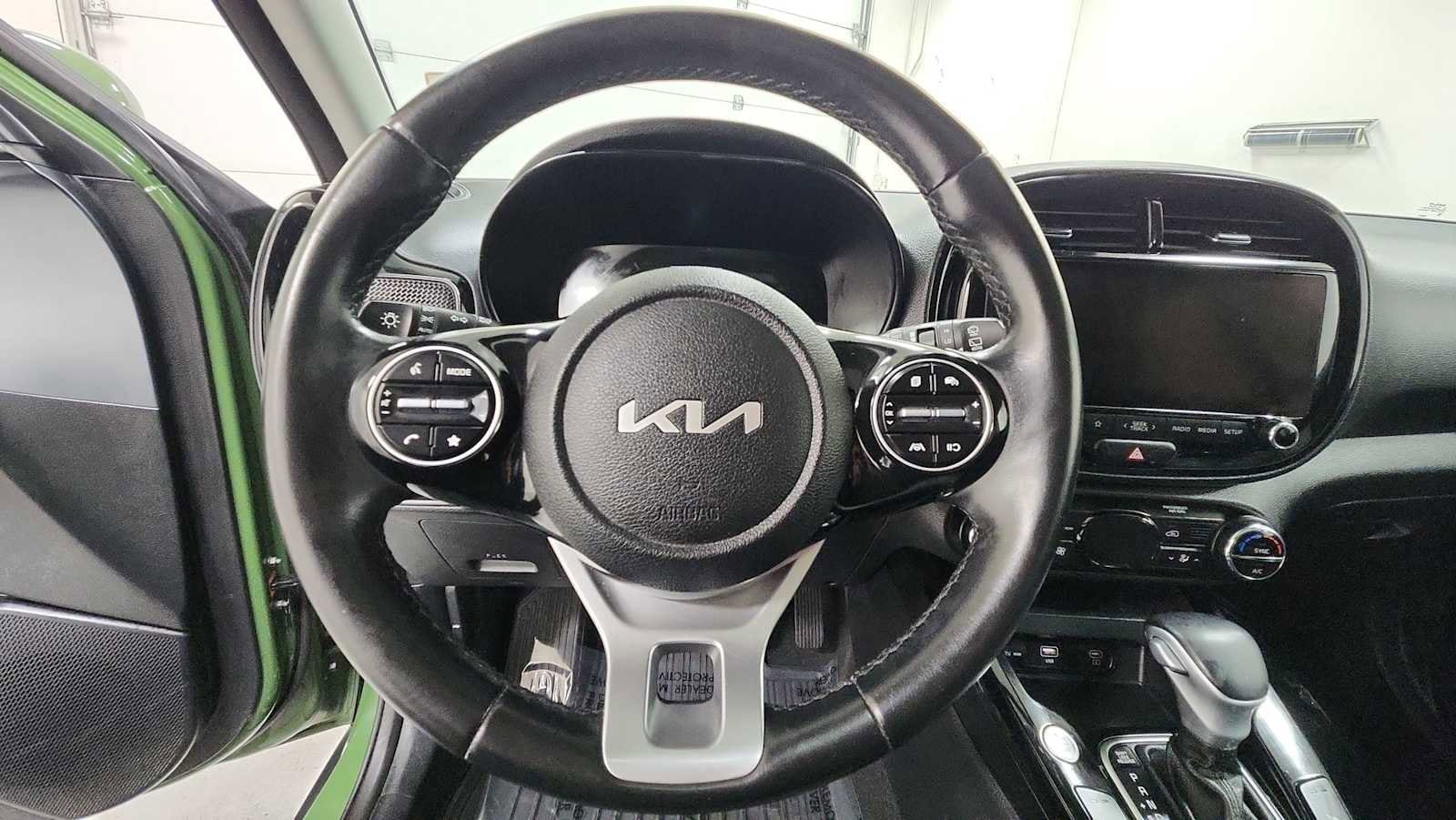 Thumbnail: 2023 Kia Soul - 16