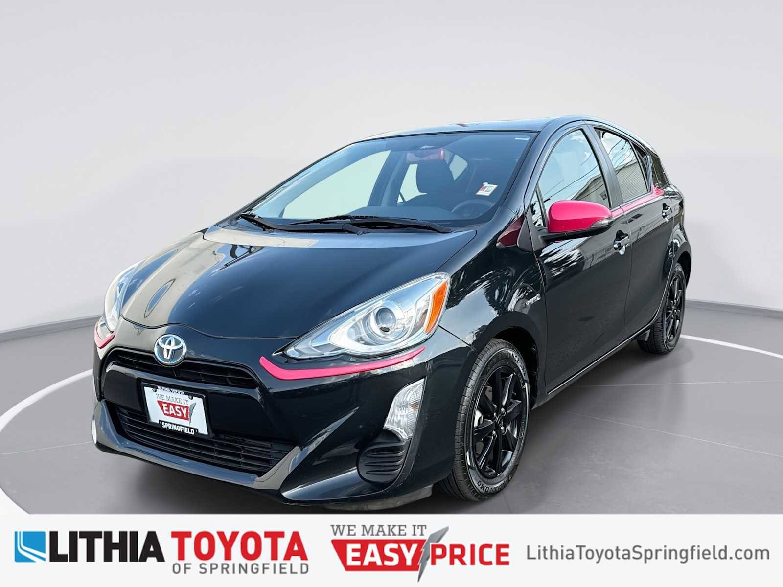 Thumbnail: 2016 Toyota Prius c - 1