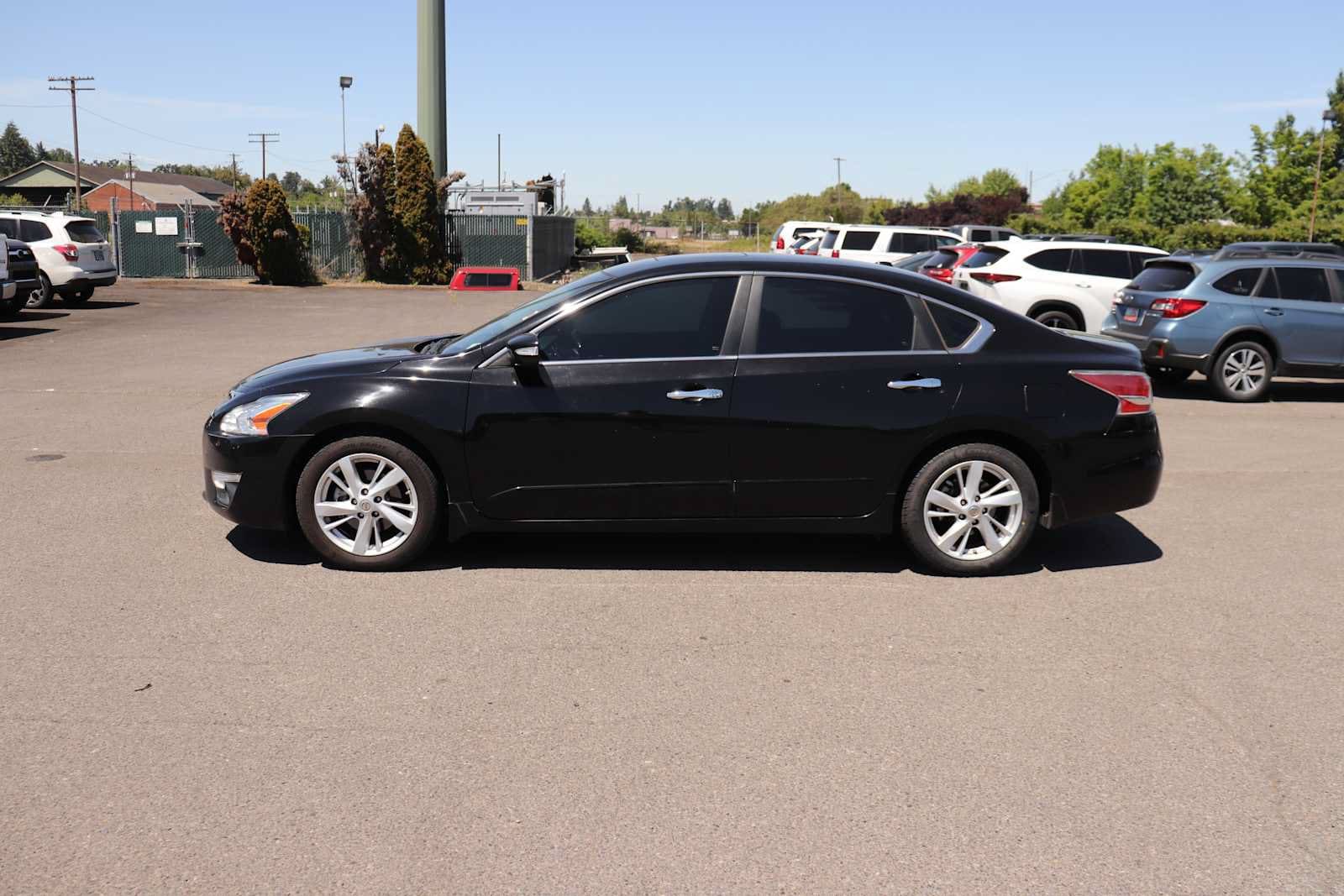 Thumbnail: 2015 Nissan Altima - 7
