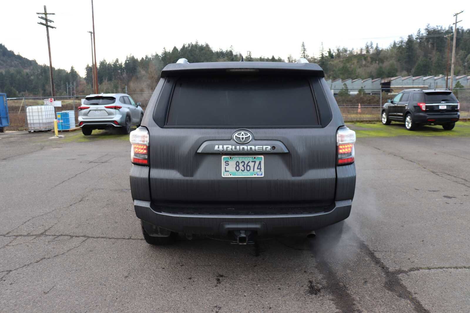 Thumbnail: 2017 Toyota 4Runner - 6