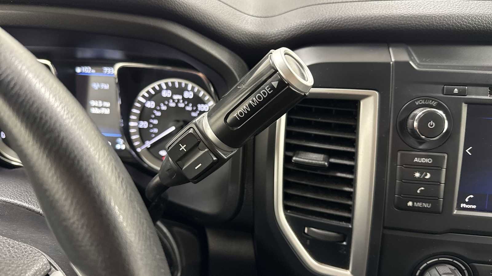 Thumbnail: 2019 Nissan Titan - 21