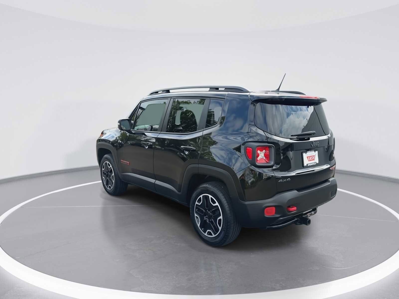 Thumbnail: 2015 Jeep Renegade - 5