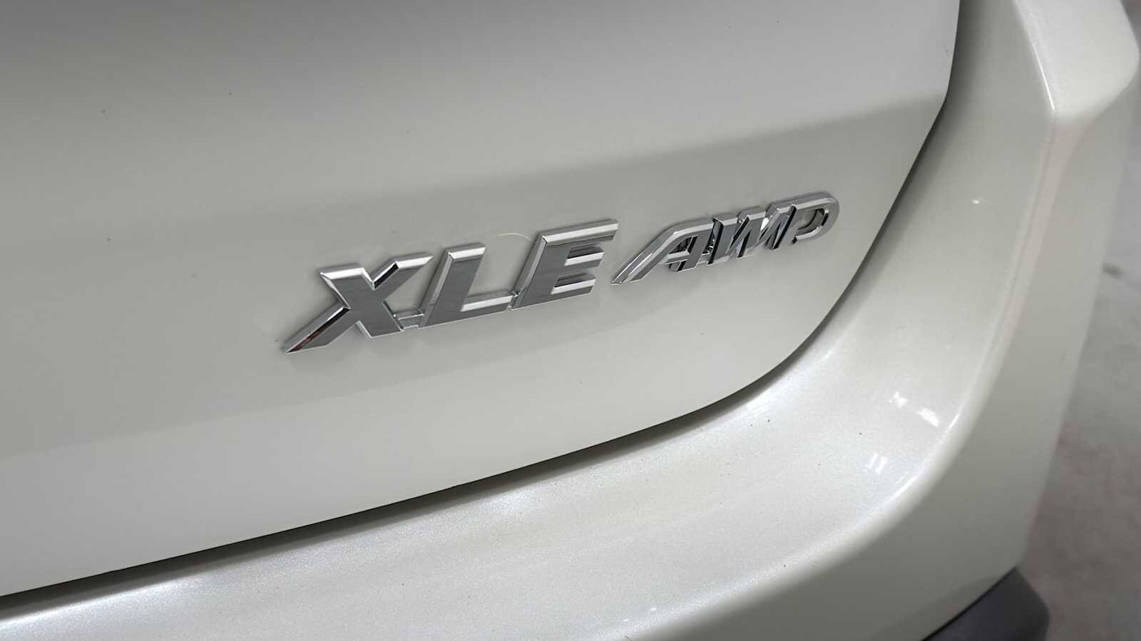 Thumbnail: 2017 Toyota Highlander - 30