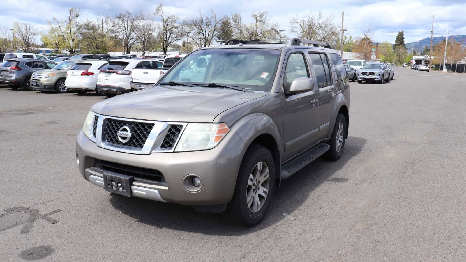 2008 Nissan Pathfinder LE -
                Springfield, OR