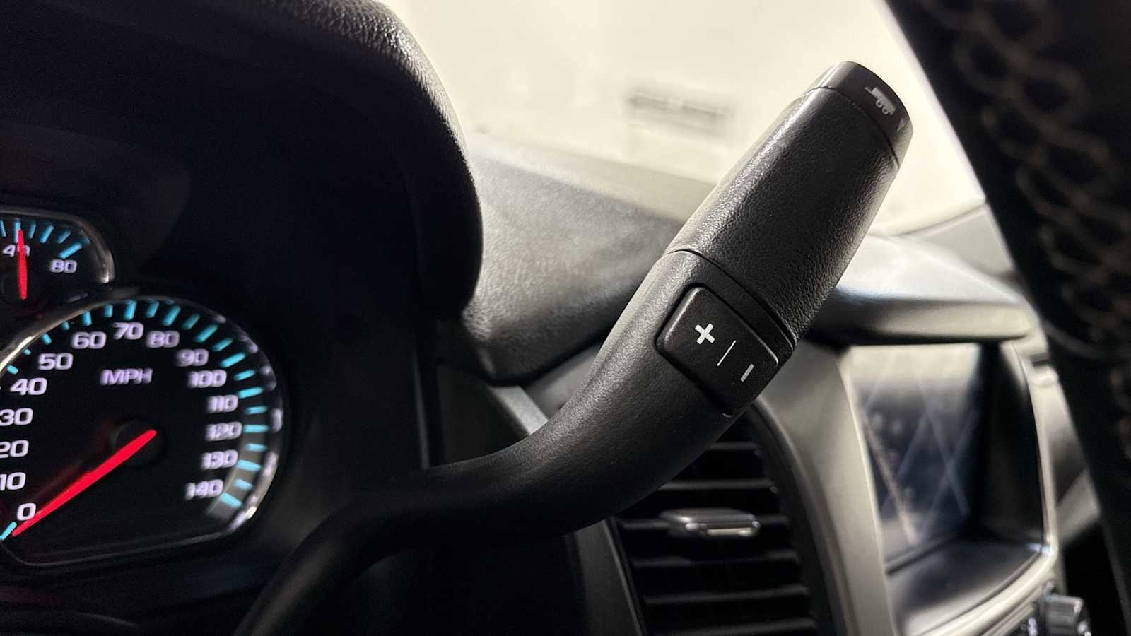 Thumbnail: 2015 Chevrolet Tahoe - 22