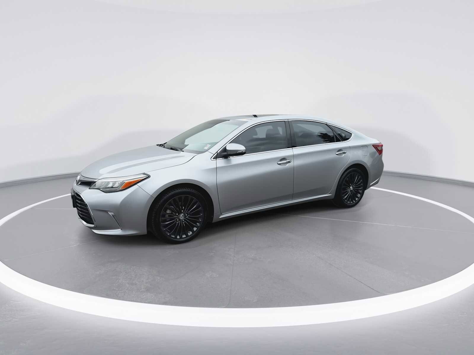 2016 Toyota Avalon Touring photo 4