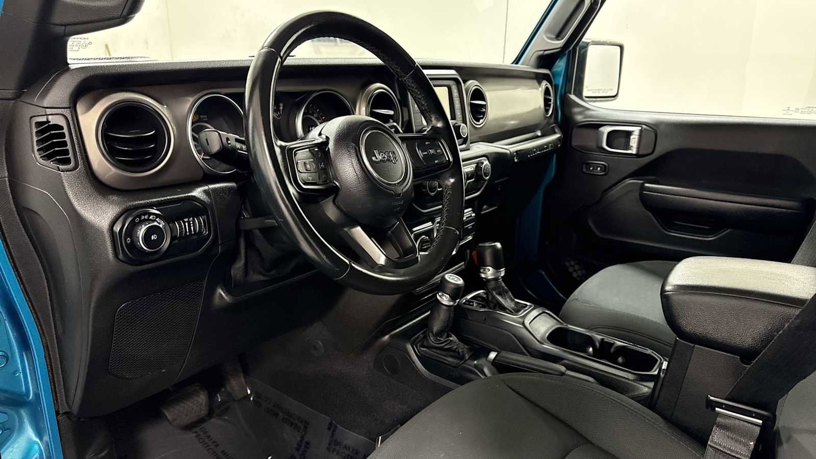 Thumbnail: 2020 Jeep Wrangler - 12