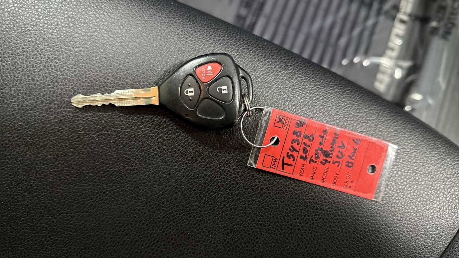 Thumbnail: 2018 Toyota 4Runner - 31