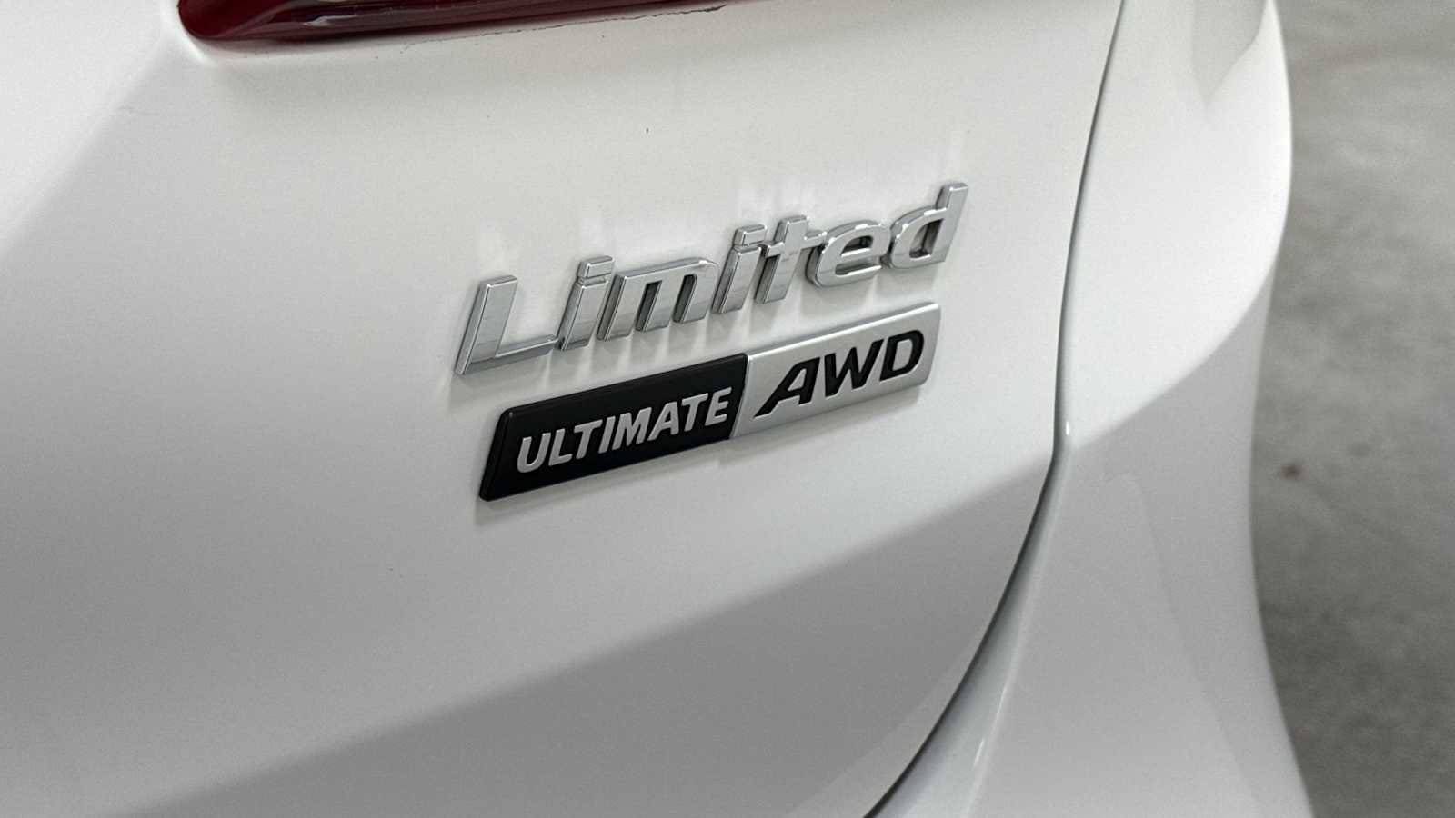 Thumbnail: 2017 Hyundai Santa Fe - 30