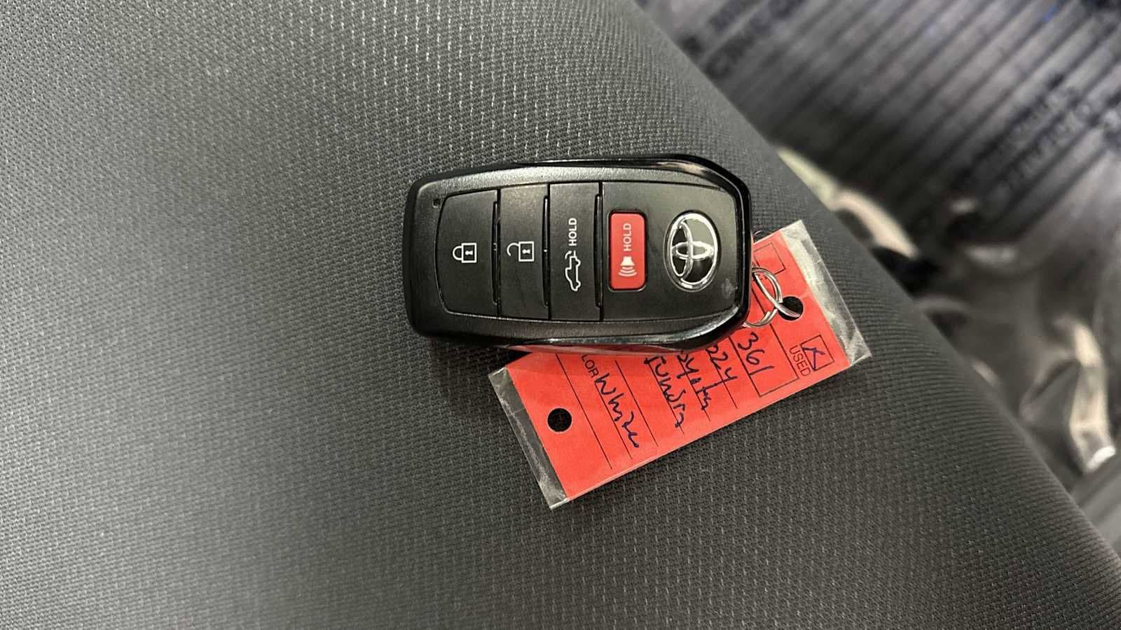 Thumbnail: 2024 Toyota Tundra - 32