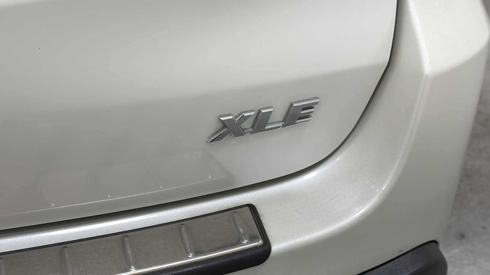 Thumbnail: 2017 Toyota Highlander - 29