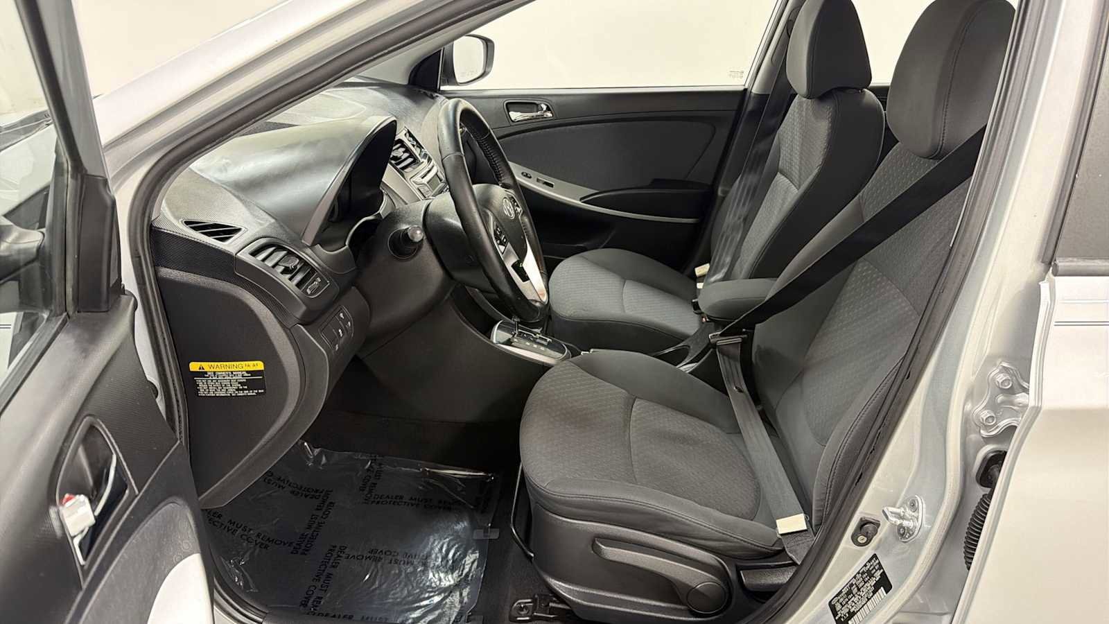 Thumbnail: 2012 Hyundai Accent - 13