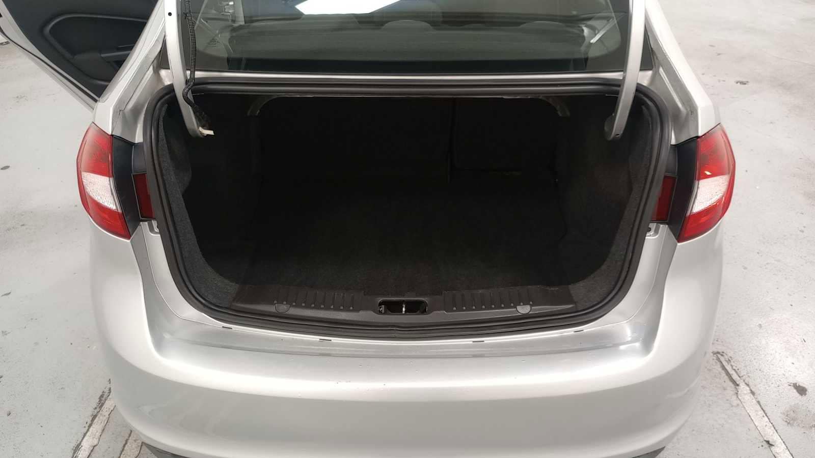 Thumbnail: 2011 Ford Fiesta - 25