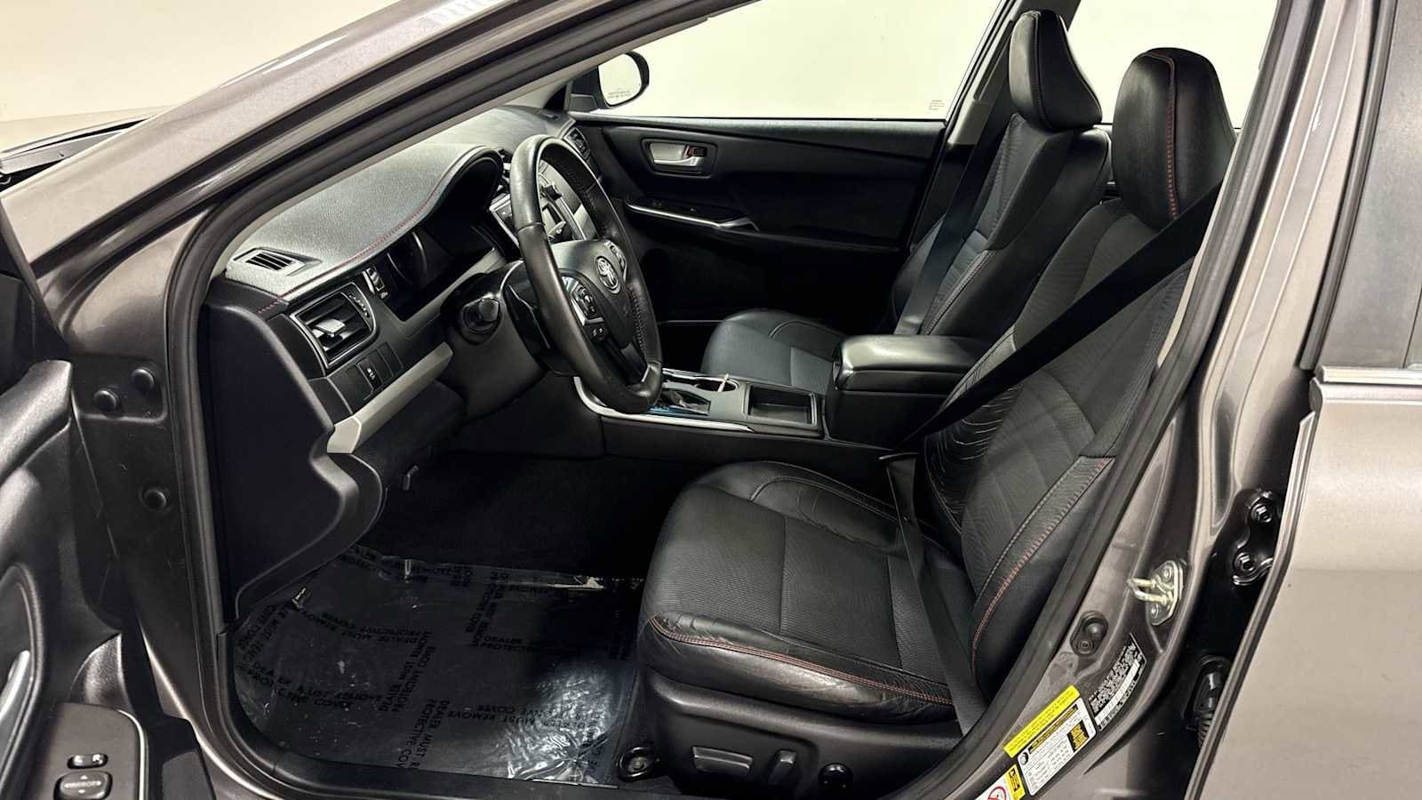 Thumbnail: 2017 Toyota Camry - 13