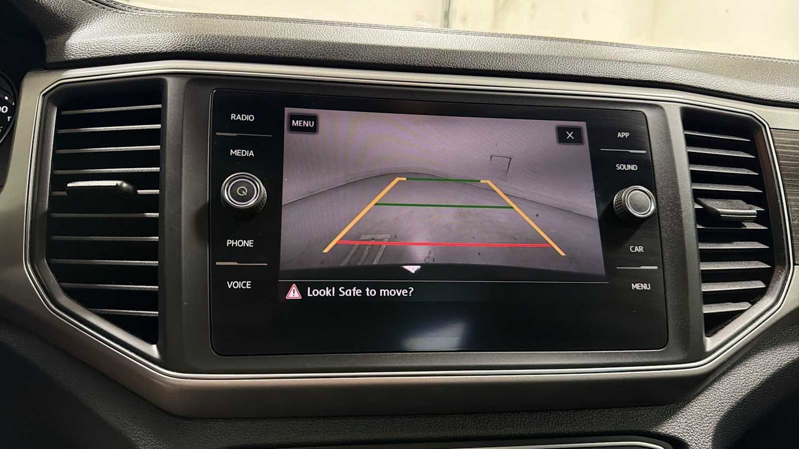 Thumbnail: 2019 Volkswagen Atlas - 19