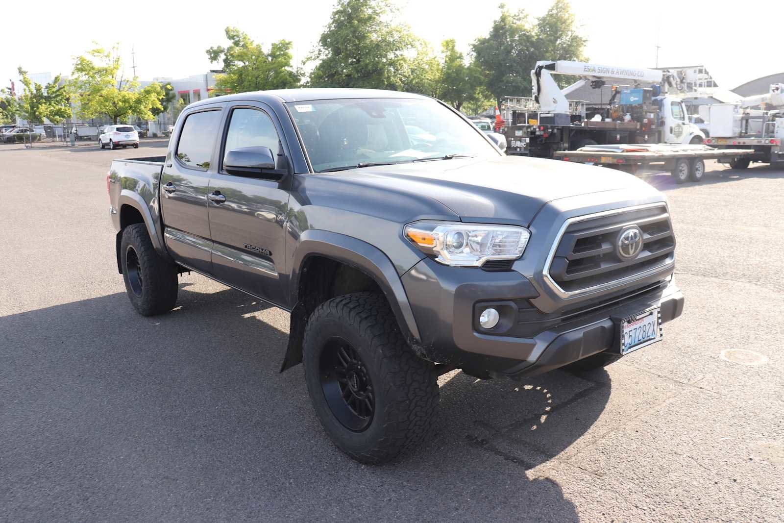Thumbnail: 2021 Toyota Tacoma - 3