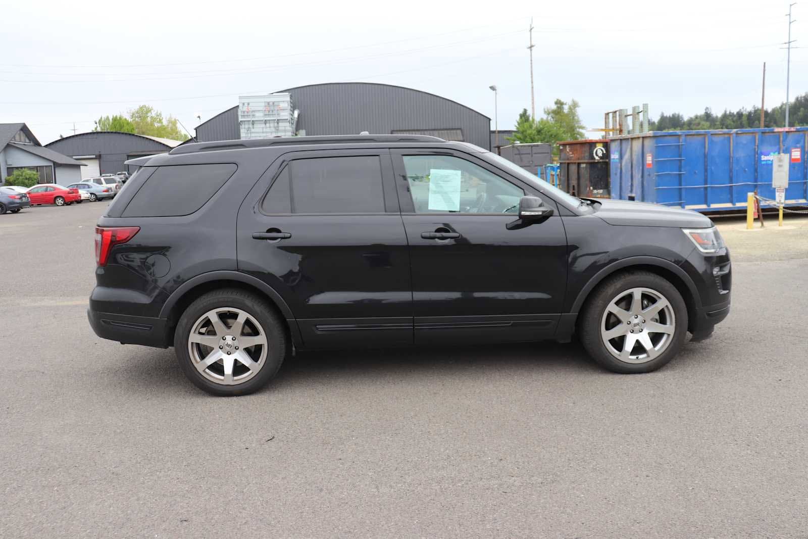 Thumbnail: 2018 Ford Explorer - 4