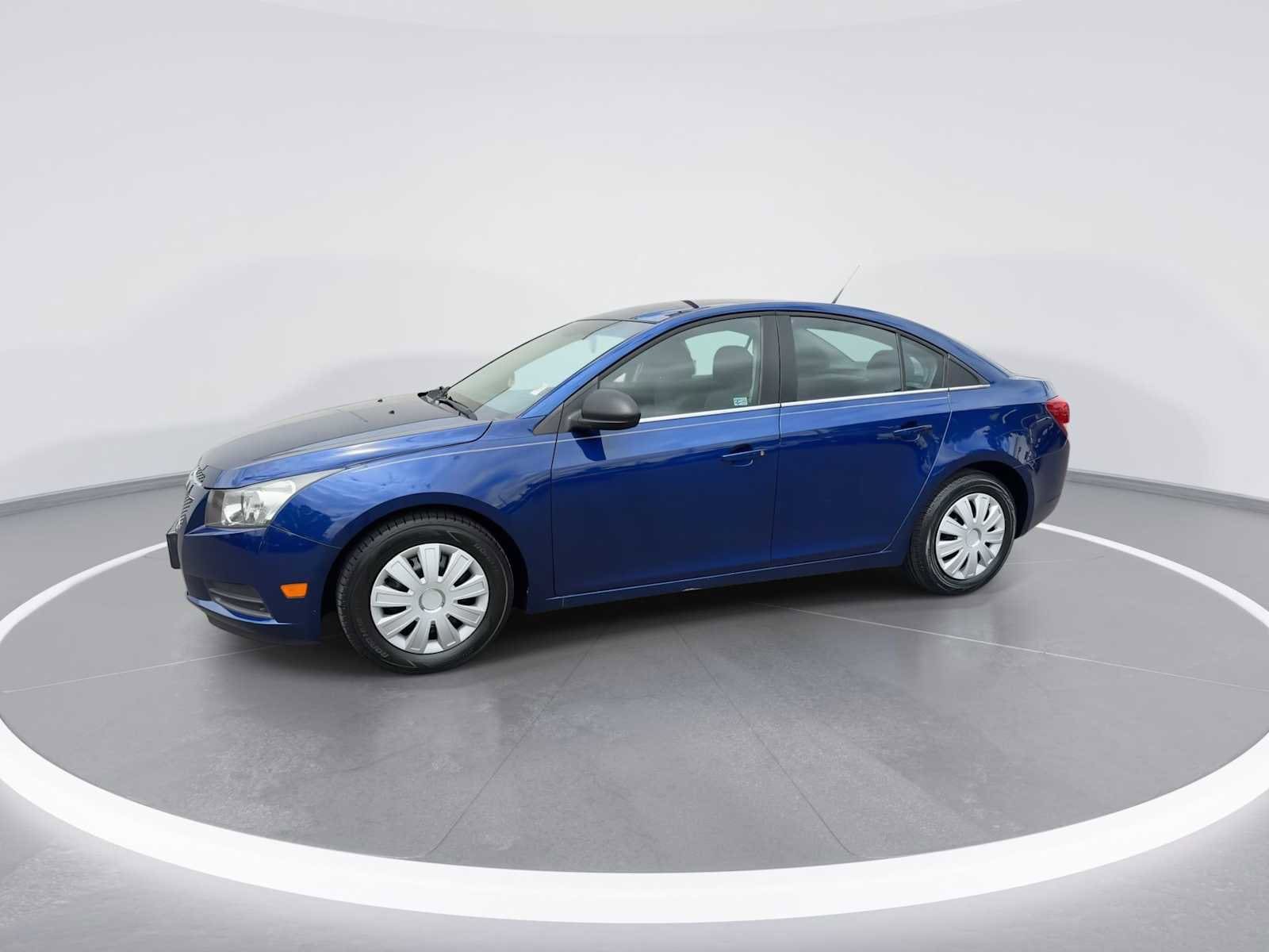 Thumbnail: 2012 Chevrolet Cruze - 4