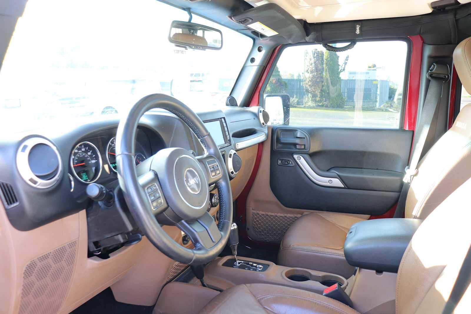 Thumbnail: 2013 Jeep Wrangler - 10