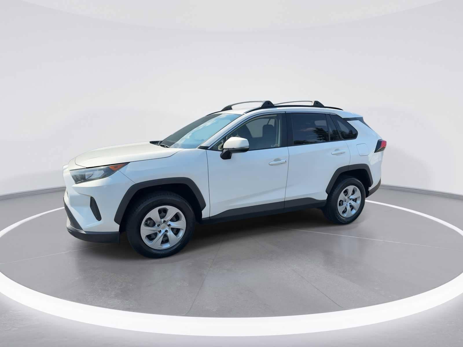 Thumbnail: 2019 Toyota RAV4 - 4